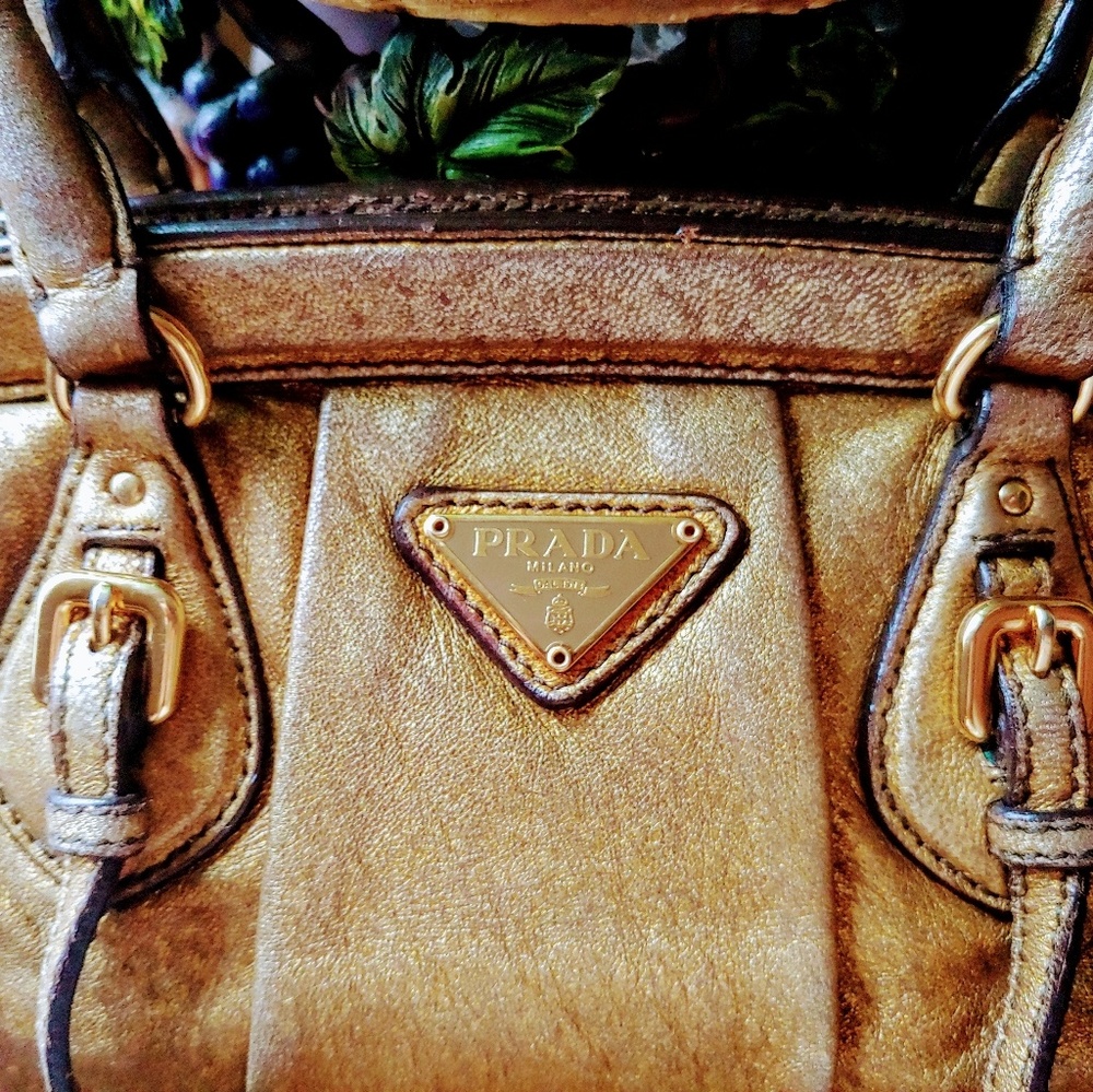 Prada purse - Rare gold soft leather - Picture 8 of 8